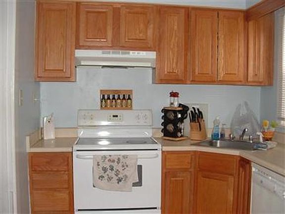 5th image of 1106 Arbor Ave