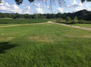 16829 Elmore Trl, Faribault, MN 55021