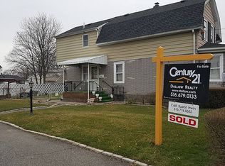 2382 Waring St, Bellmore, NY 11710