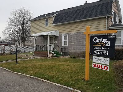 2382 Waring St, Bellmore, NY, 11710