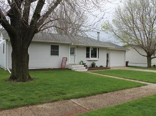 1515 E 2nd Ave, Mitchell, SD 57301