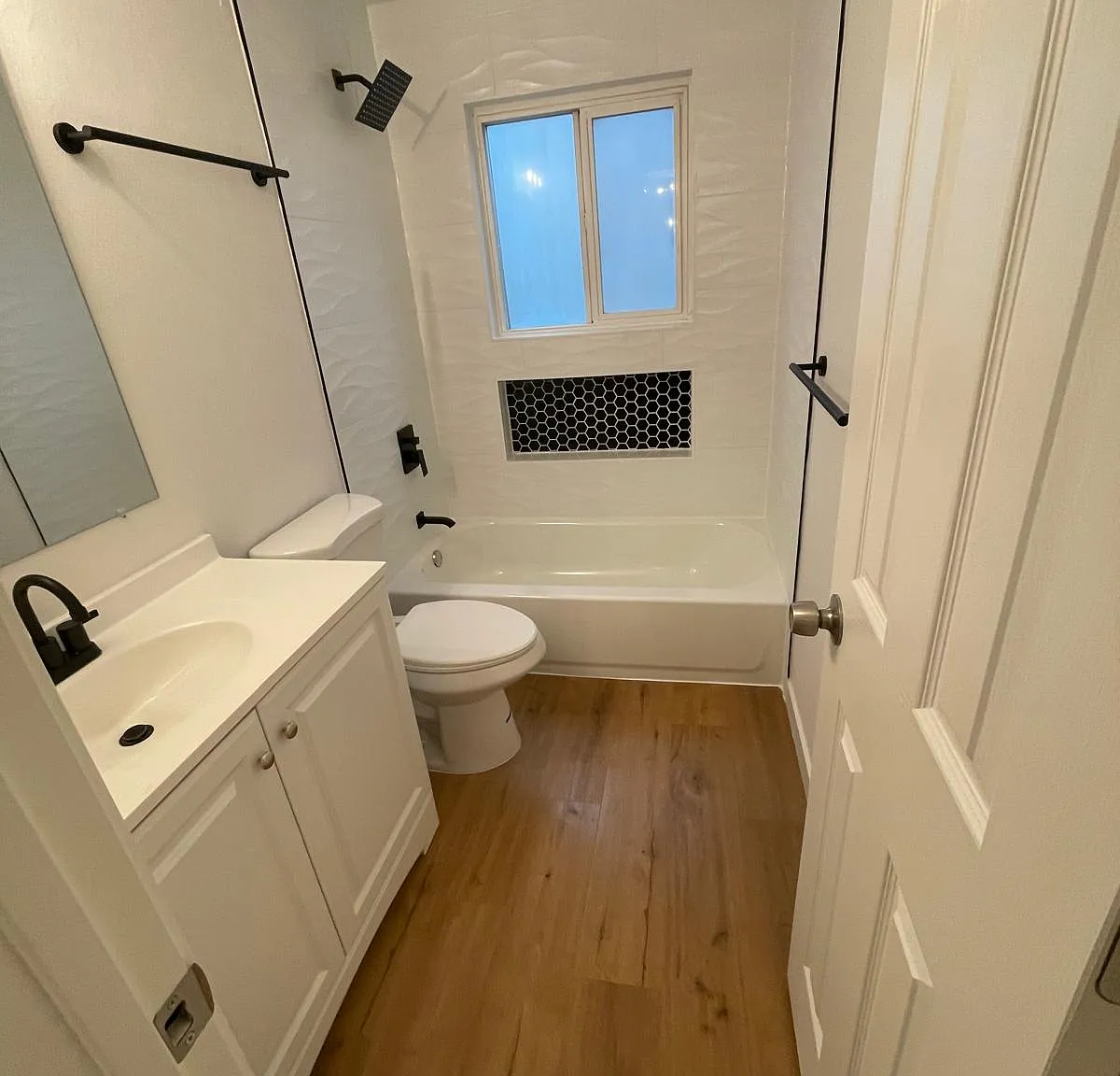 3 bed, 1500 sqft, $3,900 — Photo 4