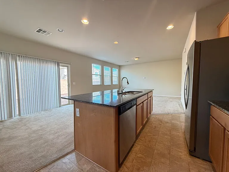 8974 Don Valley Ave — Photo 5