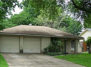 7130 Log Hollow Dr, Houston, TX 77040