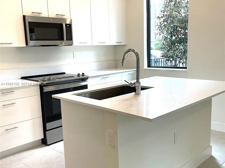 4227 NW 83rd Ave — Photo 13
