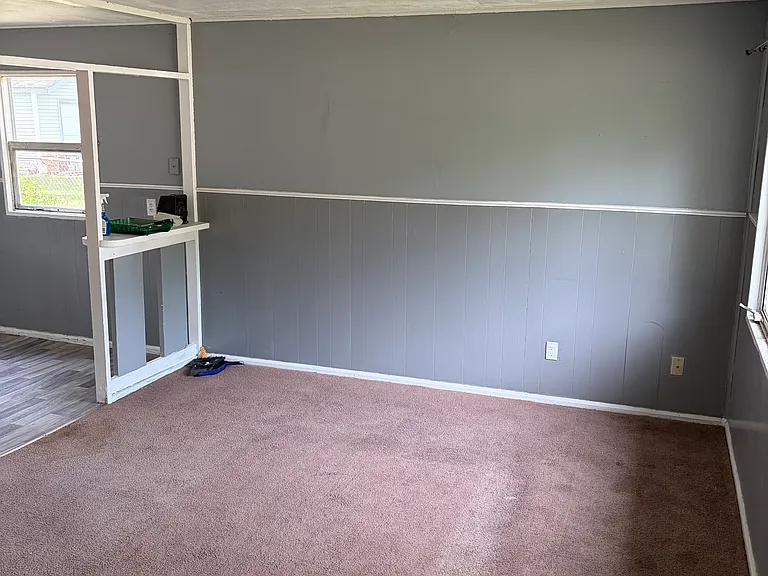2182 Warrick St — Photo 3