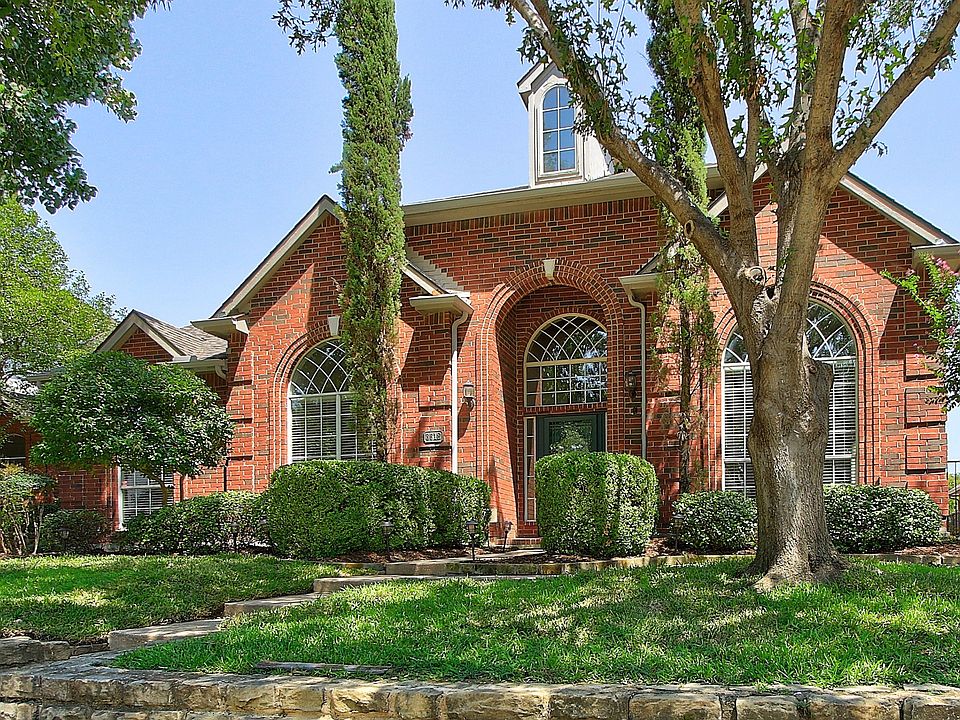 043_3612CanyonOaksDrive_cropped.jpg