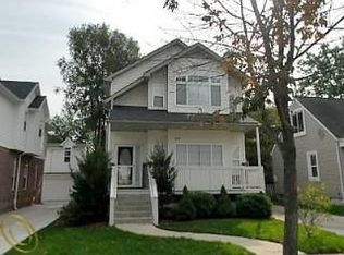 18205 Lincoln Dr, Southfield, MI