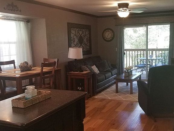 5th image of 200 Lantern Bay Ln