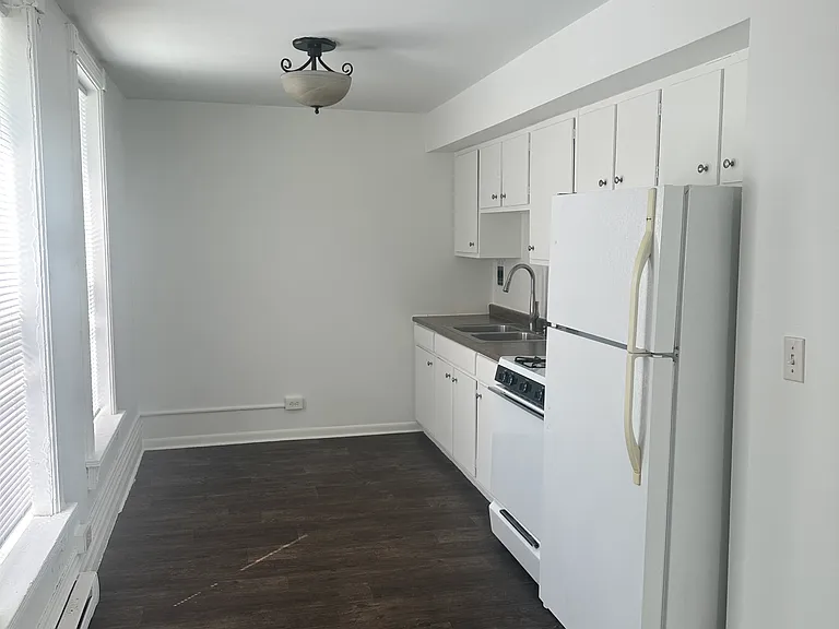 731 Linden Ave #5 — Photo 10