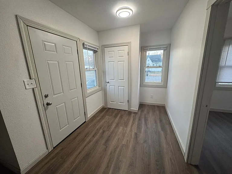 1210 W Parker St — Photo 12