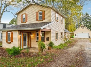 909 Mary St, Beaver Dam, WI 53916