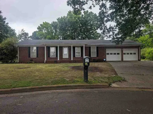 620 Holland Ct SW, Decatur, AL 35601