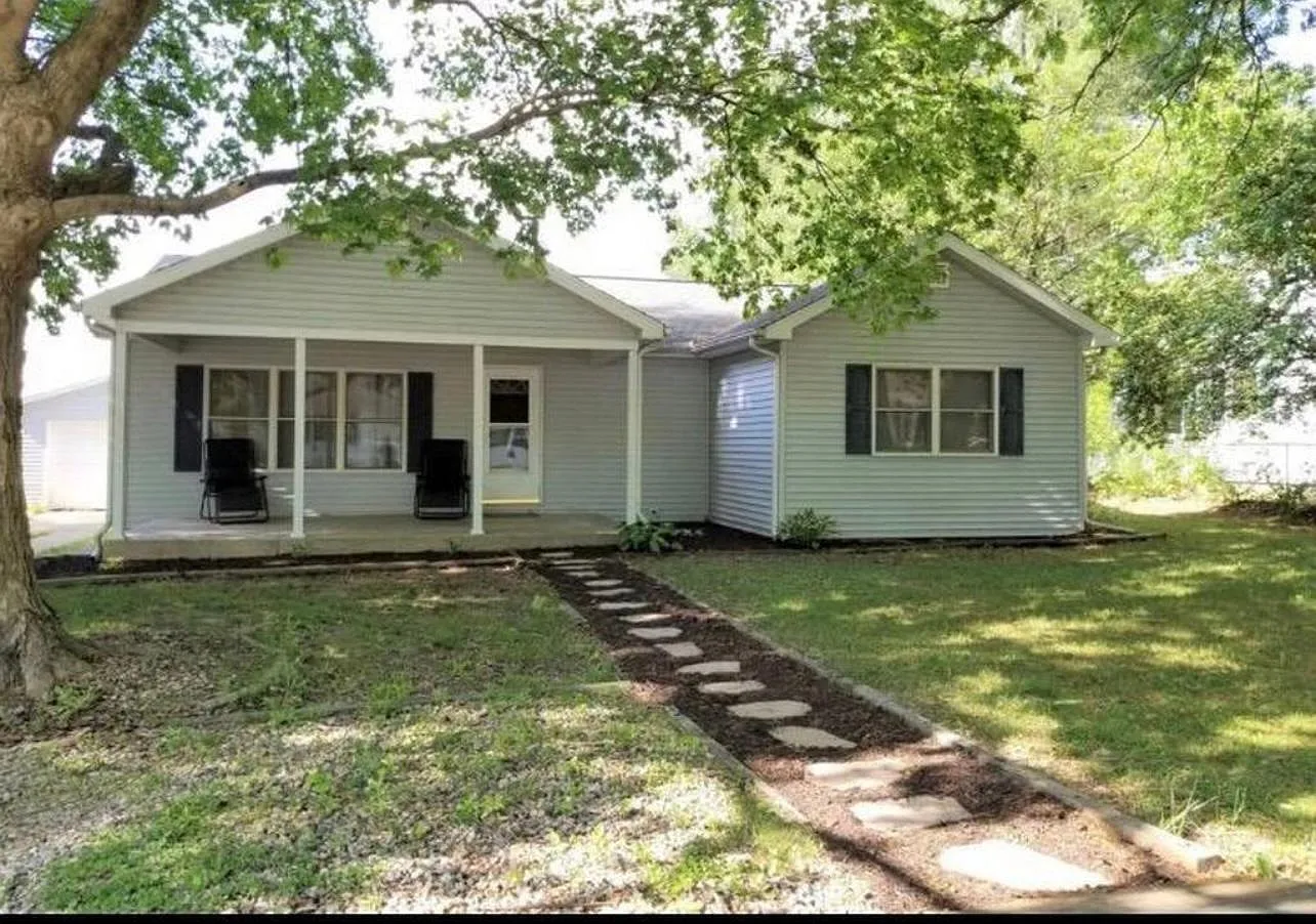 1108 Timber Dr photo 1