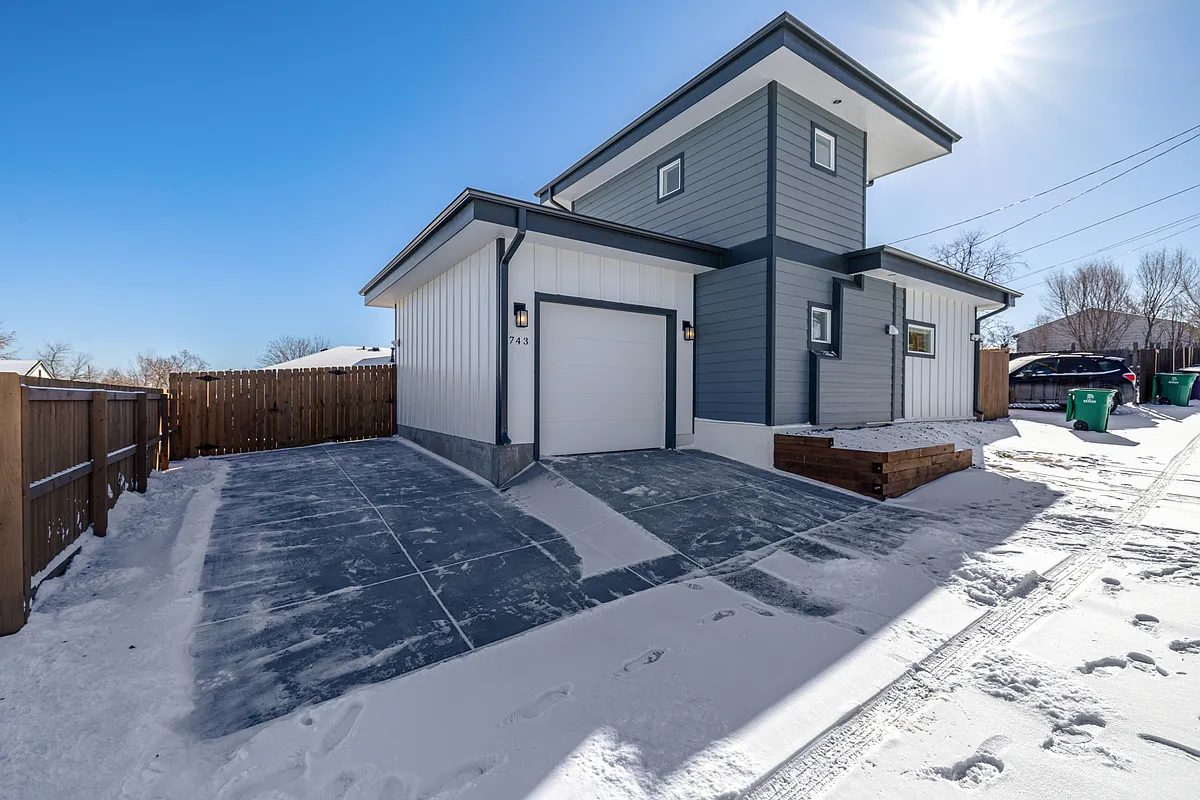 Photo 2 of 25 - 743 1/2 S Quivas St - Denver, CO Building Photo - 743 1/2 S Quivas St