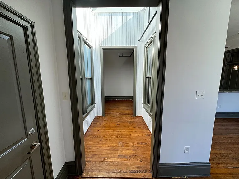 1100 Hull Street Apartments — Photo 13