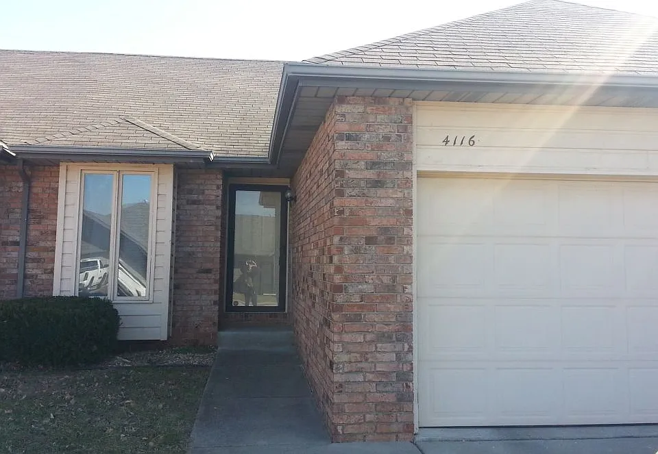 4116 S Miranda Ct
