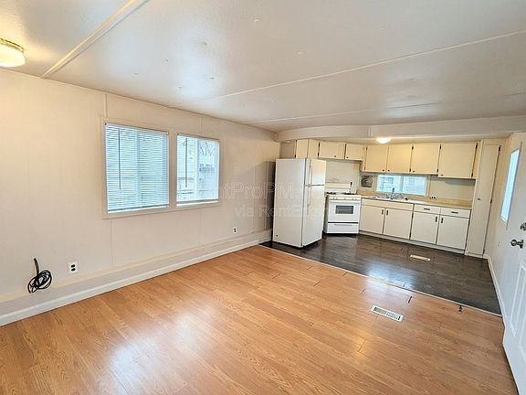 5th image of 1303 N College Ave Unit 17