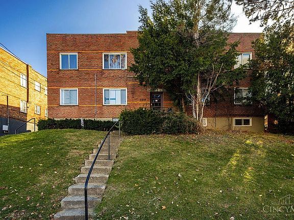 2nd image of 5206 Montgomery Rd