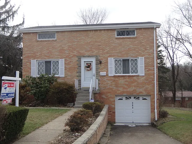 302 Shenandoah Dr photo 1