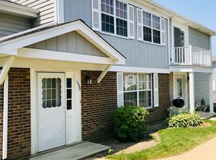 1498 Timber Trl, Wheaton, IL 60189