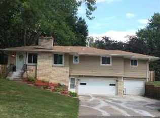 4208 Aquila Ave N, New Hope, MN 55428