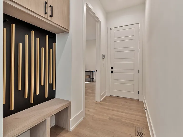 4107 Kimbark Dr — Photo 9