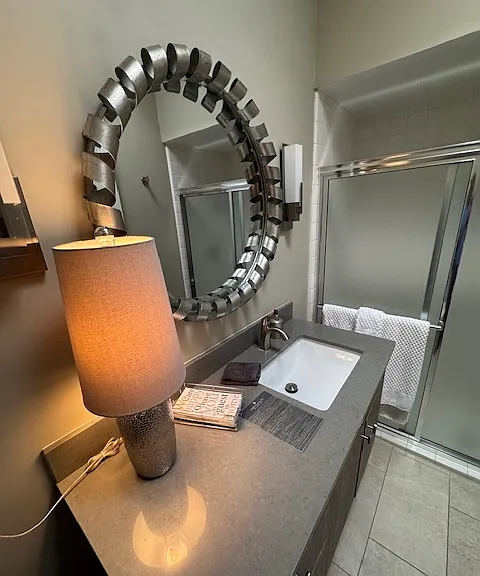 464 E San Jose Rd — Photo 16