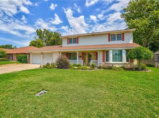 6911 NW Eisenhower Dr, Lawton, OK 73505