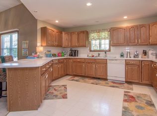 2055 Hunters Ln, Sedalia, MO 65301