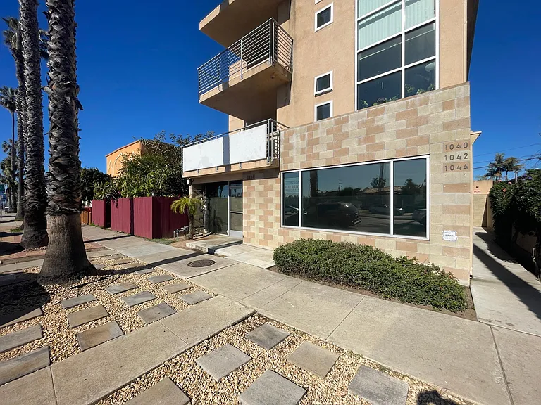 1038 Grand Ave — Photo 1