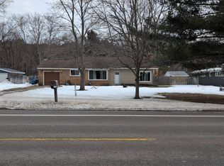 4300 Lake Harbor Rd, Muskegon, MI 49441