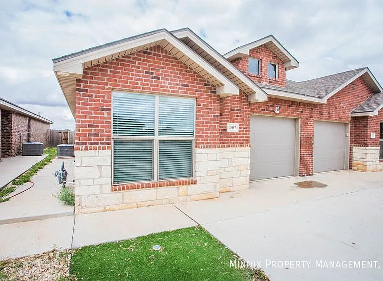 2102 Langford Ave #A — Photo 2