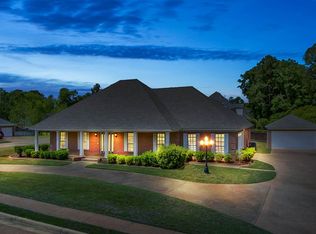 405 Thorngate Dr, Brandon, MS 39042