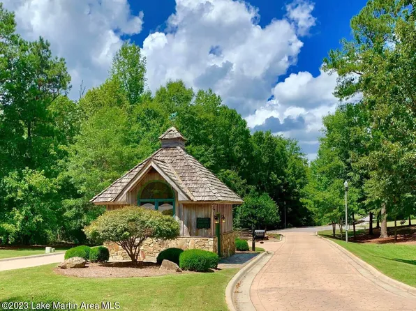13 Cross Creek Rd, Alexander City, AL 35010