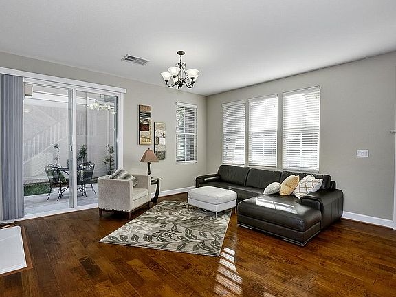 2nd image of 3028 Leigh Ave