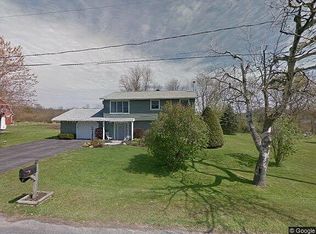 20 Stoutenger Rd, Phoenix, NY 13135
