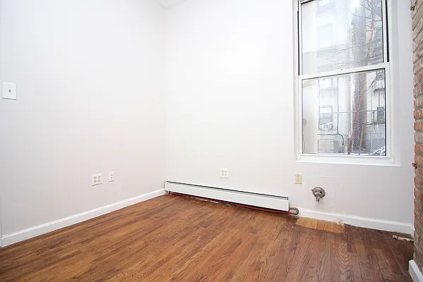 Rented by Nooklyn NYC LLC | media 11