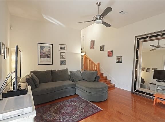 4th image of 1118 Orange St