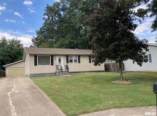 217 Willow Ln, Springfield, IL 62707