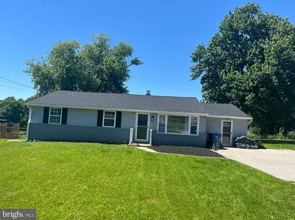 4161 Walters Hatchery Rd, York, PA 17408