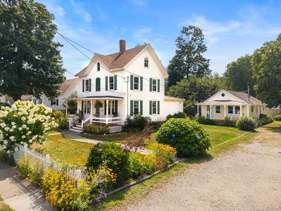 22 York Avenue, Niantic, CT, 06357