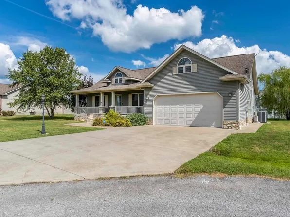 3216 Mustang Ct, Herrin, IL 62948