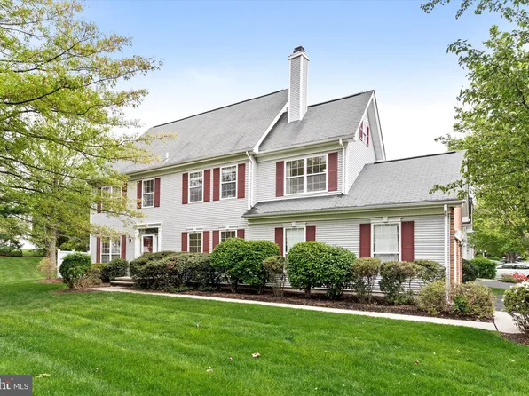 317 Watkins Rd, Pennington, NJ 08534