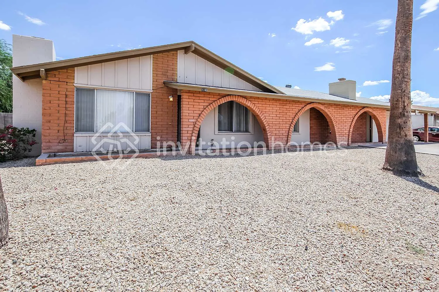 1143 E Caldwell St Phoenix, AZ 85042 — Photo 1
