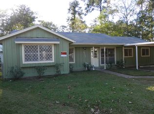 9325 Bamboo Ln, Beaumont, TX 77708