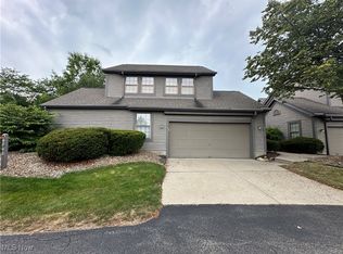 4048 Saint Andrews Ct APT 2, Canfield, OH 44406