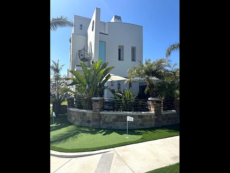 701 Huntington St — Photo 3