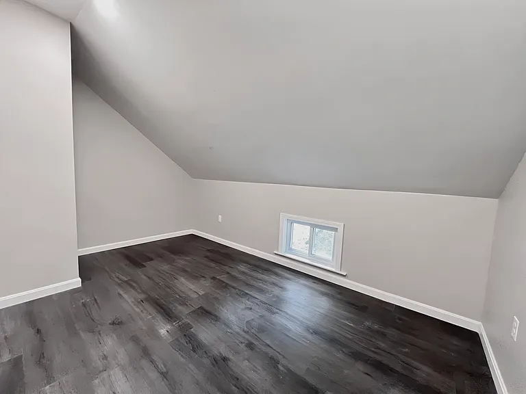 907 Rock St #3 — Photo 14