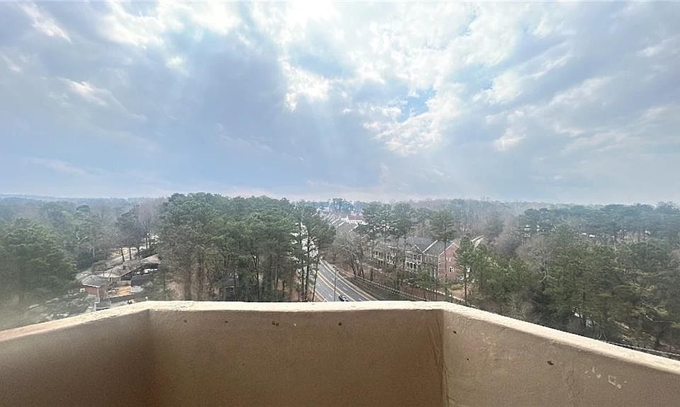 1st image of 1501 Clairmont Rd APT 1319